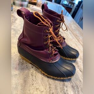 LL Bean Womens Bean Boots Burgundy Leather Rubber Waterproof Lace Up Size W10/M8